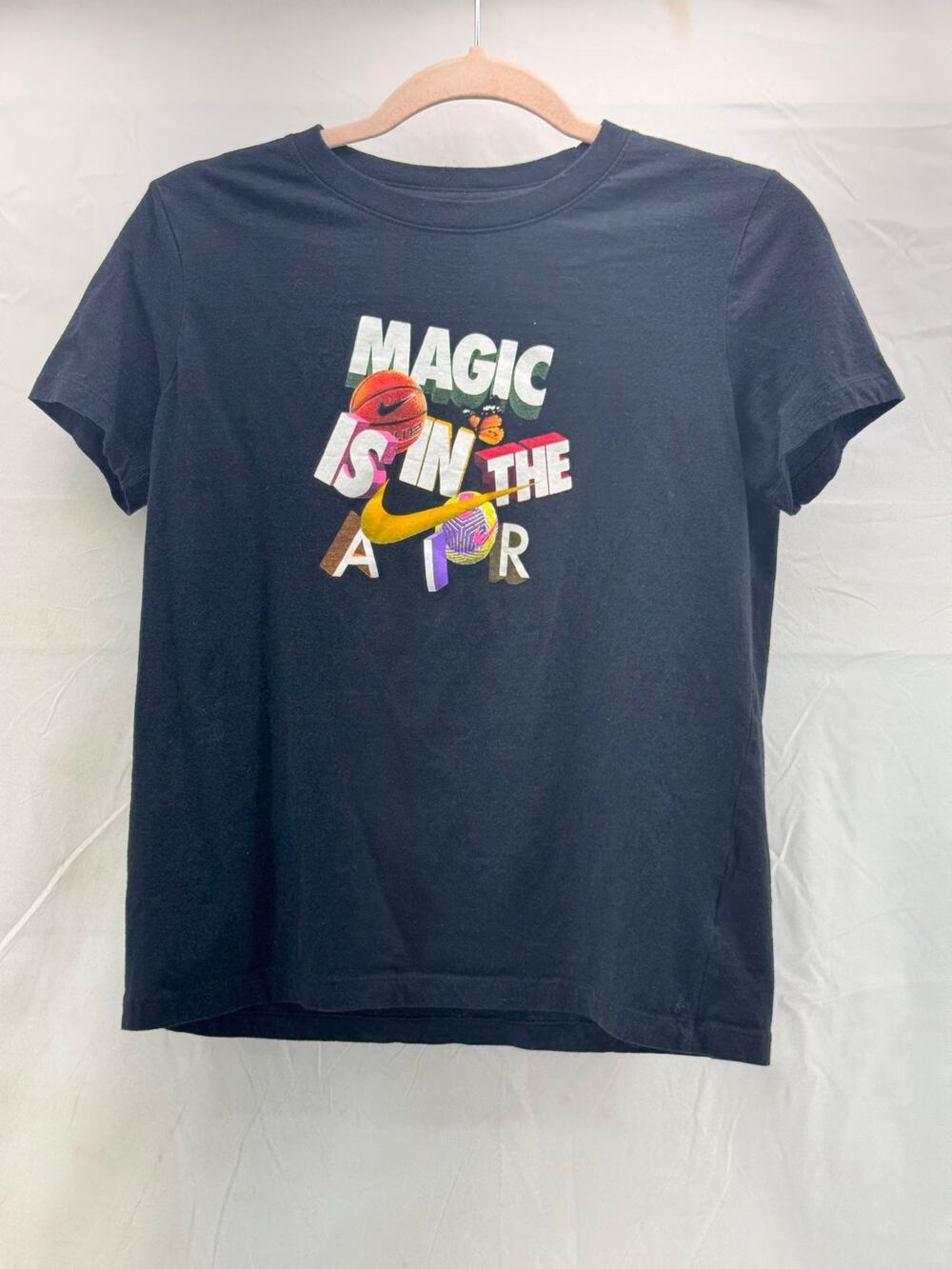Girls Nike black with butterfly XL T shirt